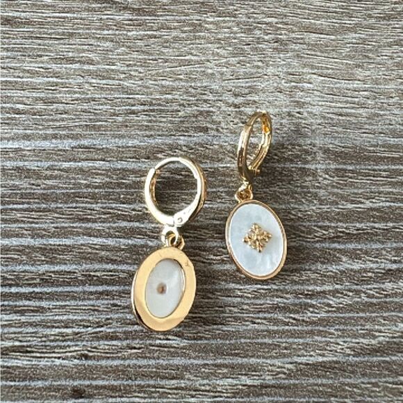 Vintage style hoop earrings A407 - Picture 4 of 4